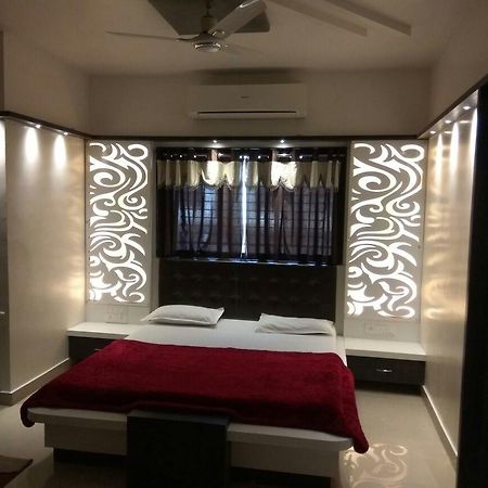 Hotel Excel Executive Amravati Eksteriør billede
